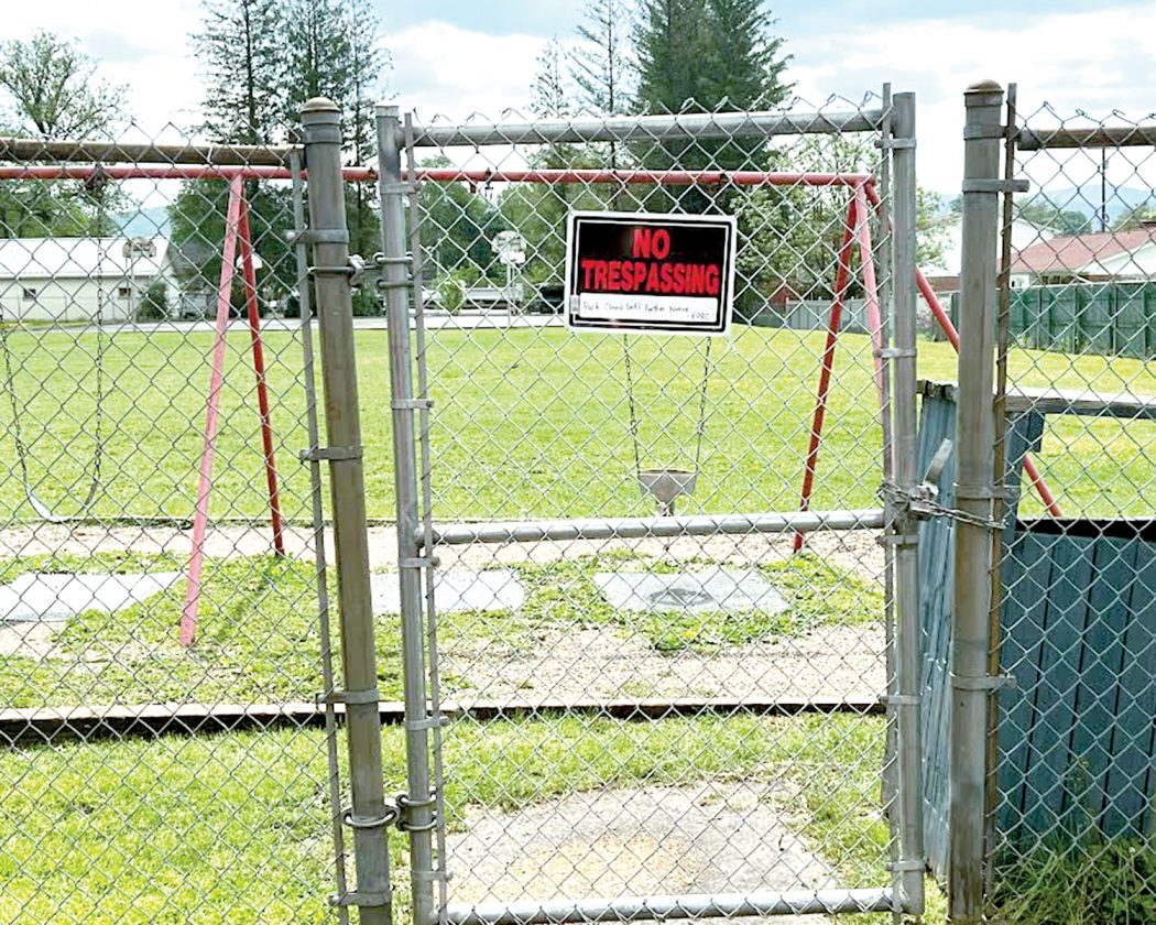 Elkins temporarily closes part of Bluegrass Park due to vandalism